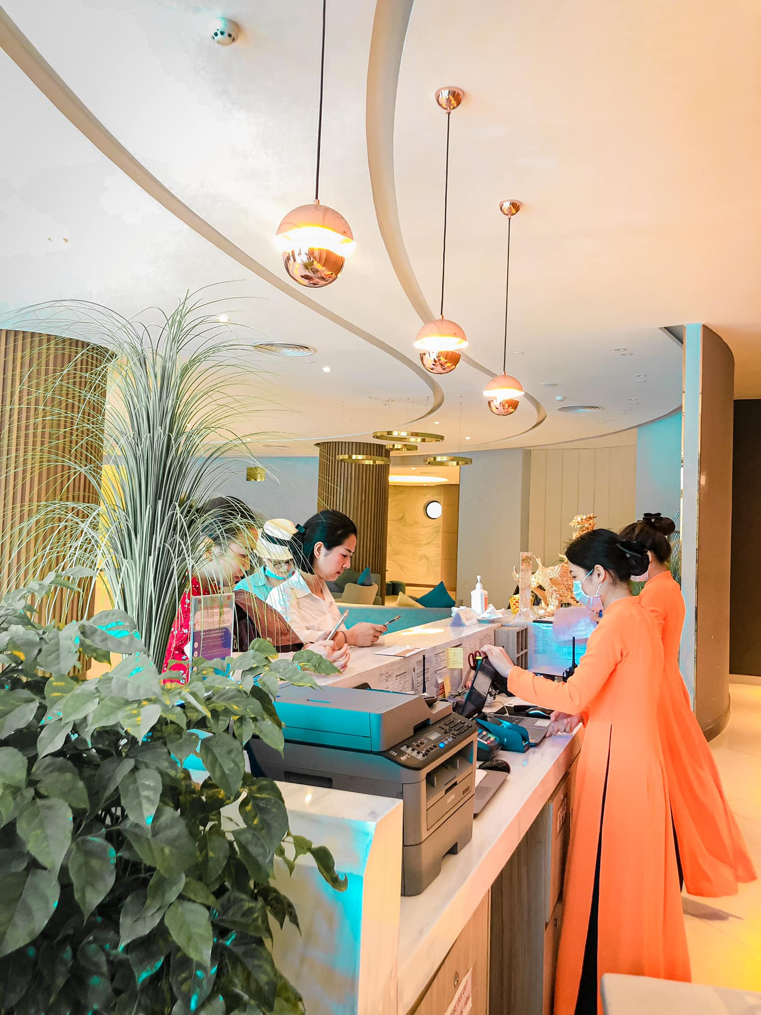 Dịch vụ lễ tân 24/7 tại Dragon Style Hotel – Tận tâm từ lúc check-in đến khi tạm biệt