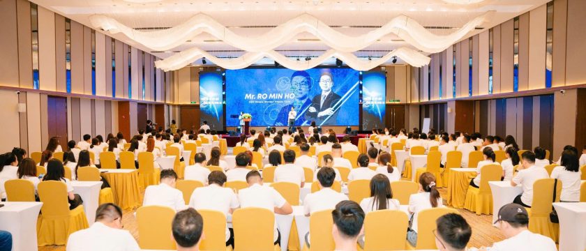 Hội thảo Happy Money tại Dragon Style Hotel Sầm Sơn | Địa điểm tổ chức sự kiện chuyên nghiệp